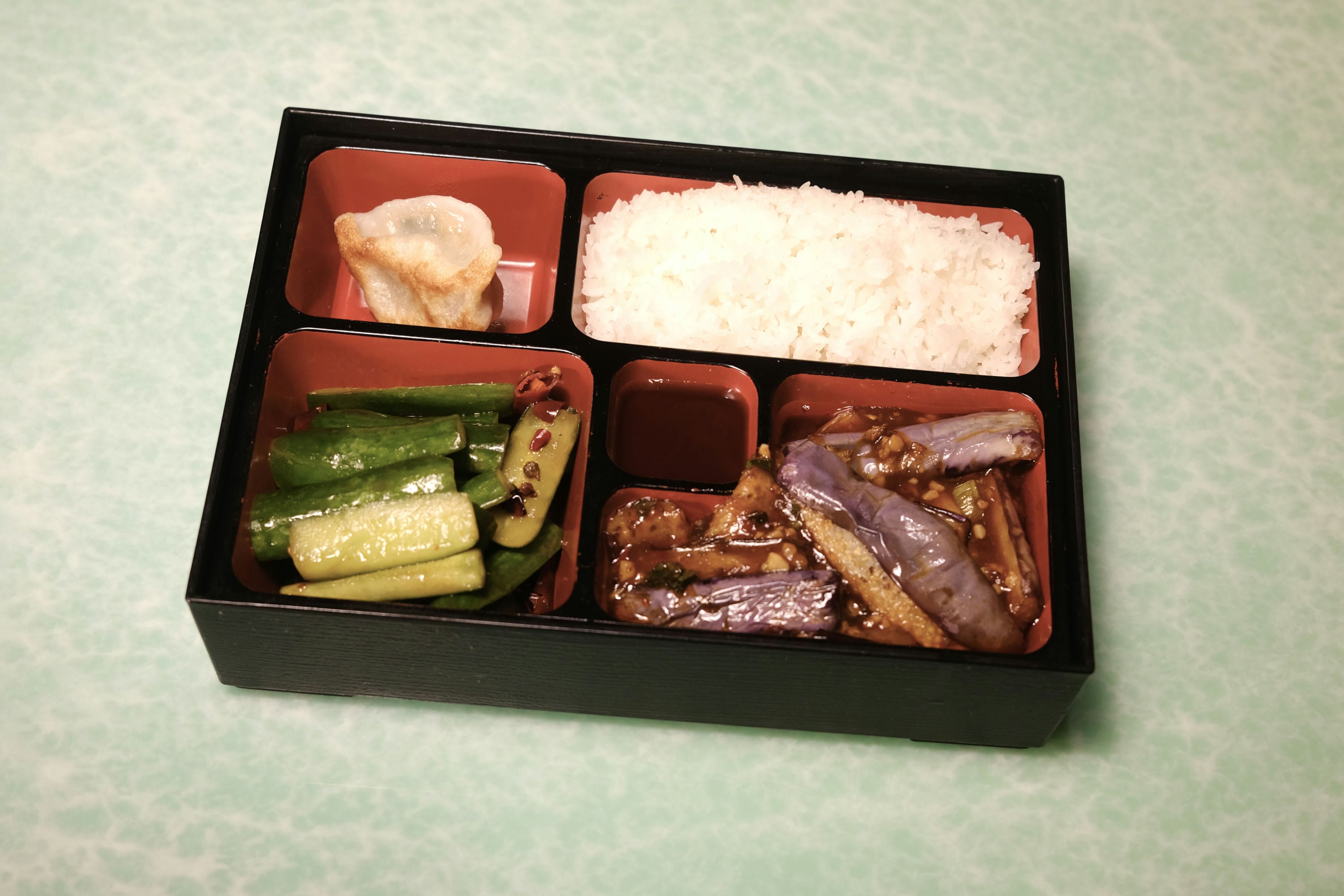 Eggplants in Garlic Sauce Box